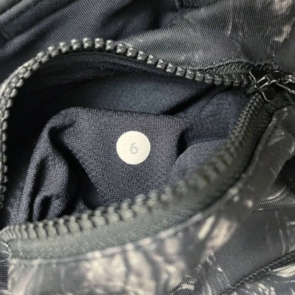 Lululemon Runday Crop Full-On Luxtreme Arsenal Ambient Grey Black Women’s Size 6